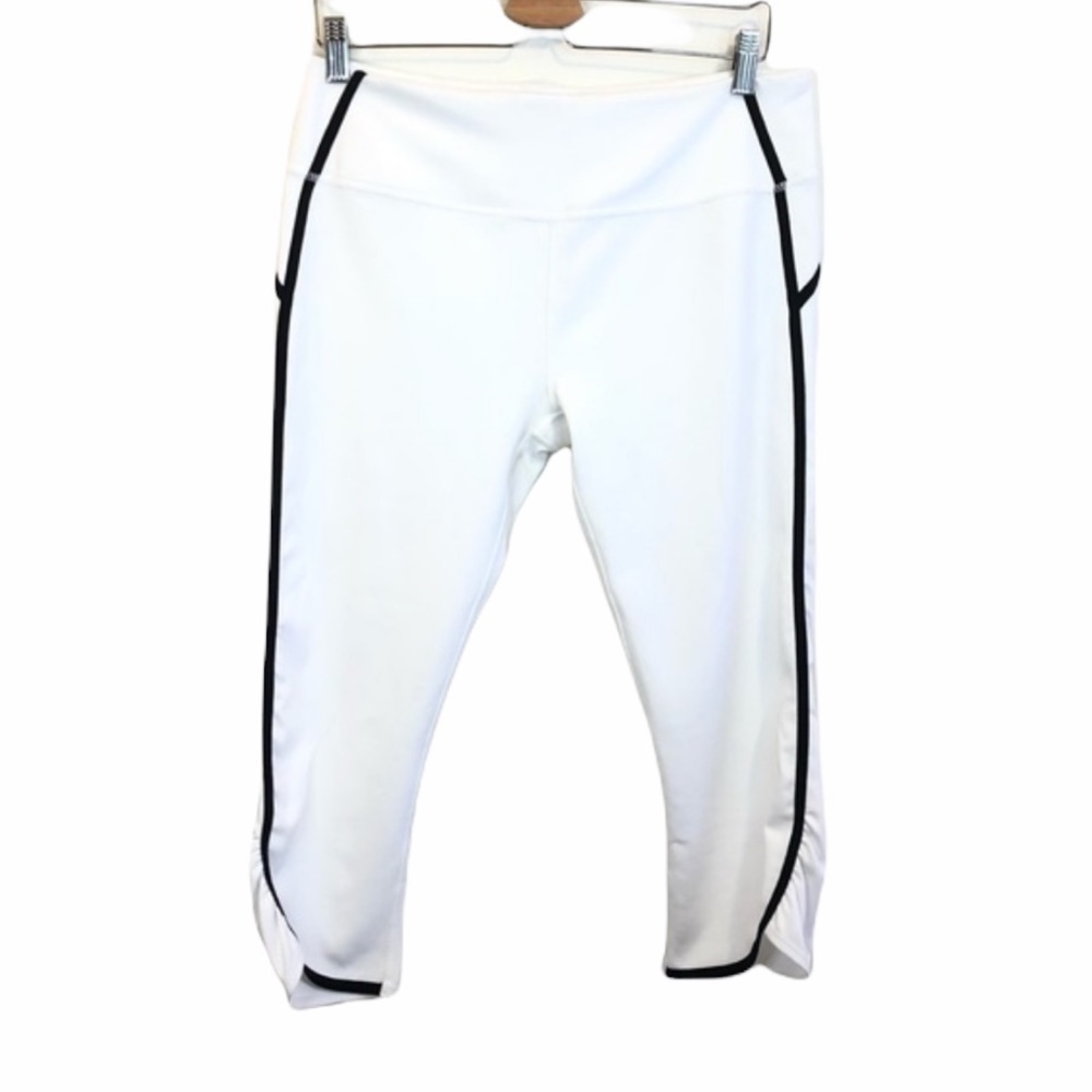 Manduka High Rise Capri White Leggings XL